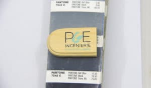 PGE Ingenierie clé USB en Bois en cours de production